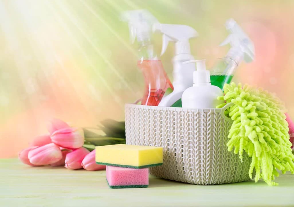 A Guide to Thorough Spring Cleaning